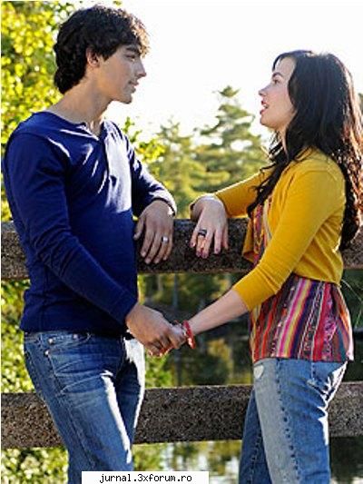 intrebari filme e filmul tau preferat ?
2.filmul cel mai la care te-ai uitat cel mai cel mai cel mai
