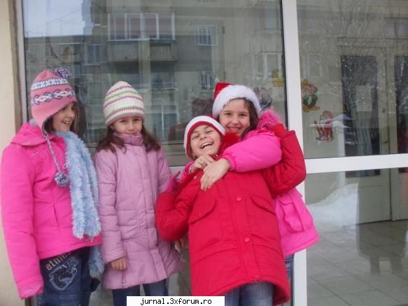 multi prieteni ?
2.te intelegi cu toti copii din calsa ? 
3.cunosti toata scoala sau mai de graba